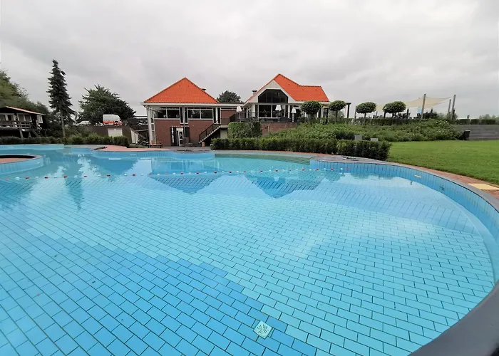 Marina Strandbad Aan Het Mit Zaun Haus Nr 133 Olburgen